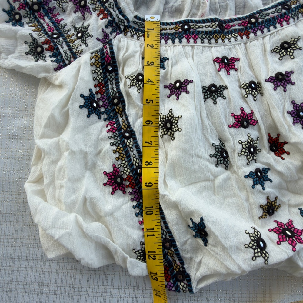 Free People Aurora Embroidered blouson top cropped boho - Picture 7 of 10